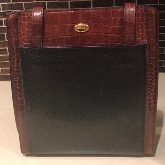 VINTAGE💃🏼 BALLY'S 💃🏼 LEATHER PURSE💃🏼 - Picture 2 of 8